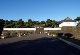 東京都千代田区桜田門外