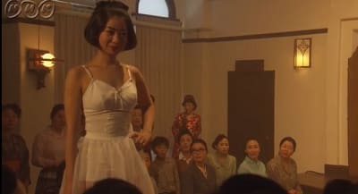 NHK朝ドラ『スカーレット』第18話　感想　下着ファッションショー